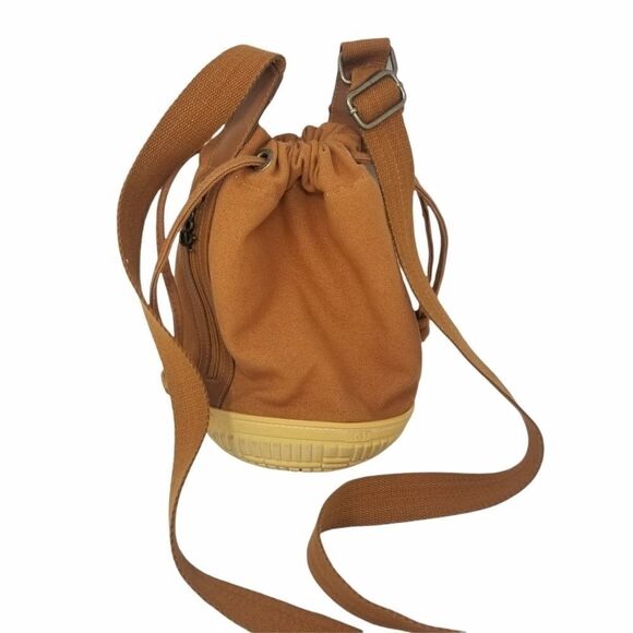 SAM & LIBBY DRAWSTRING CROSSBODY BAG - Picture 1 of 15